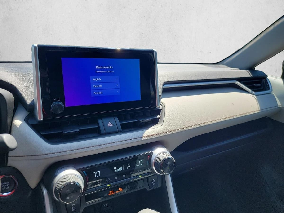 2023 Toyota RAV4 - Image 22