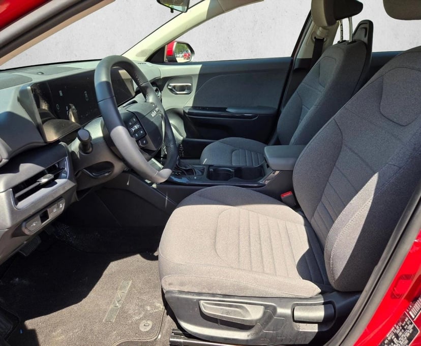 2025 Kia K4 - Image 15