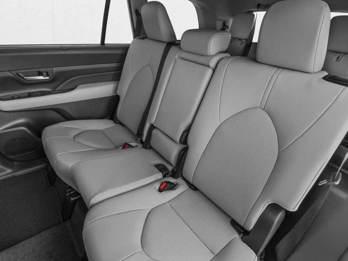 2026 Toyota Grand Highlander - Image 9