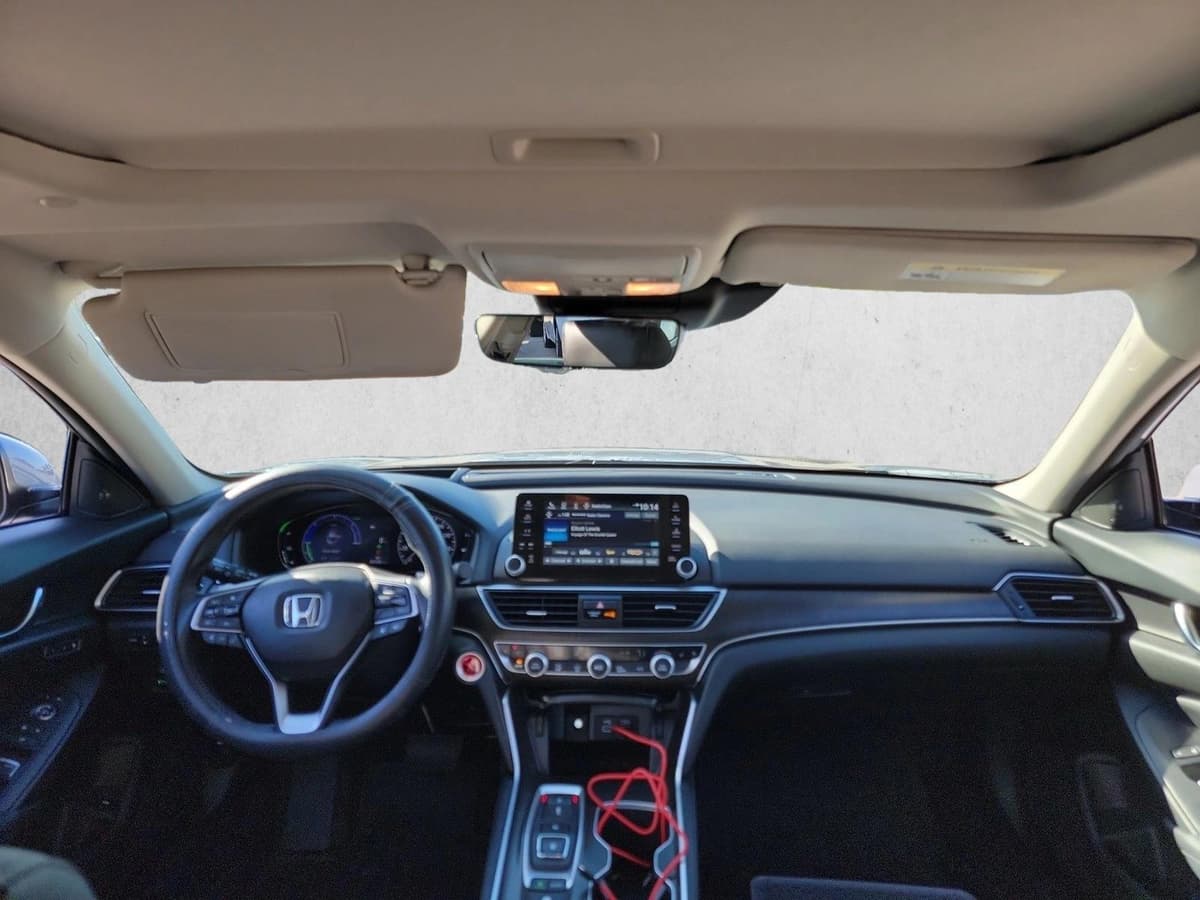 2022 Honda Accord Hybrid - Image 18