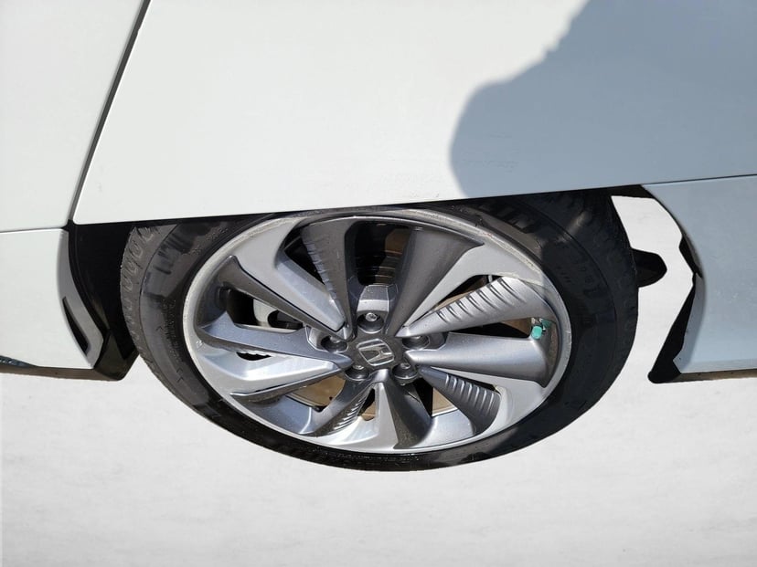 2018 Honda Clarity Plug-In Hybrid - Image 12