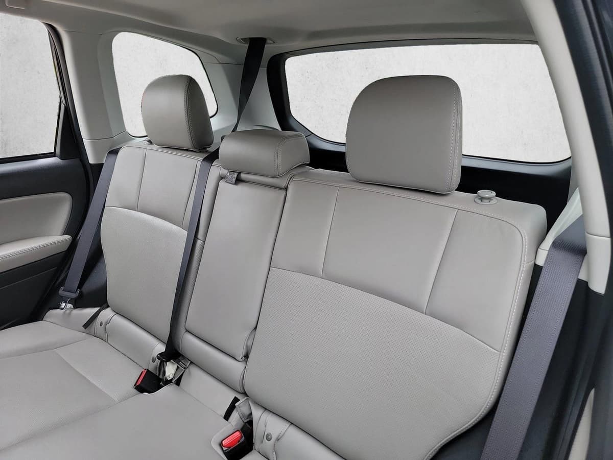 2014 Subaru Forester - Image 11