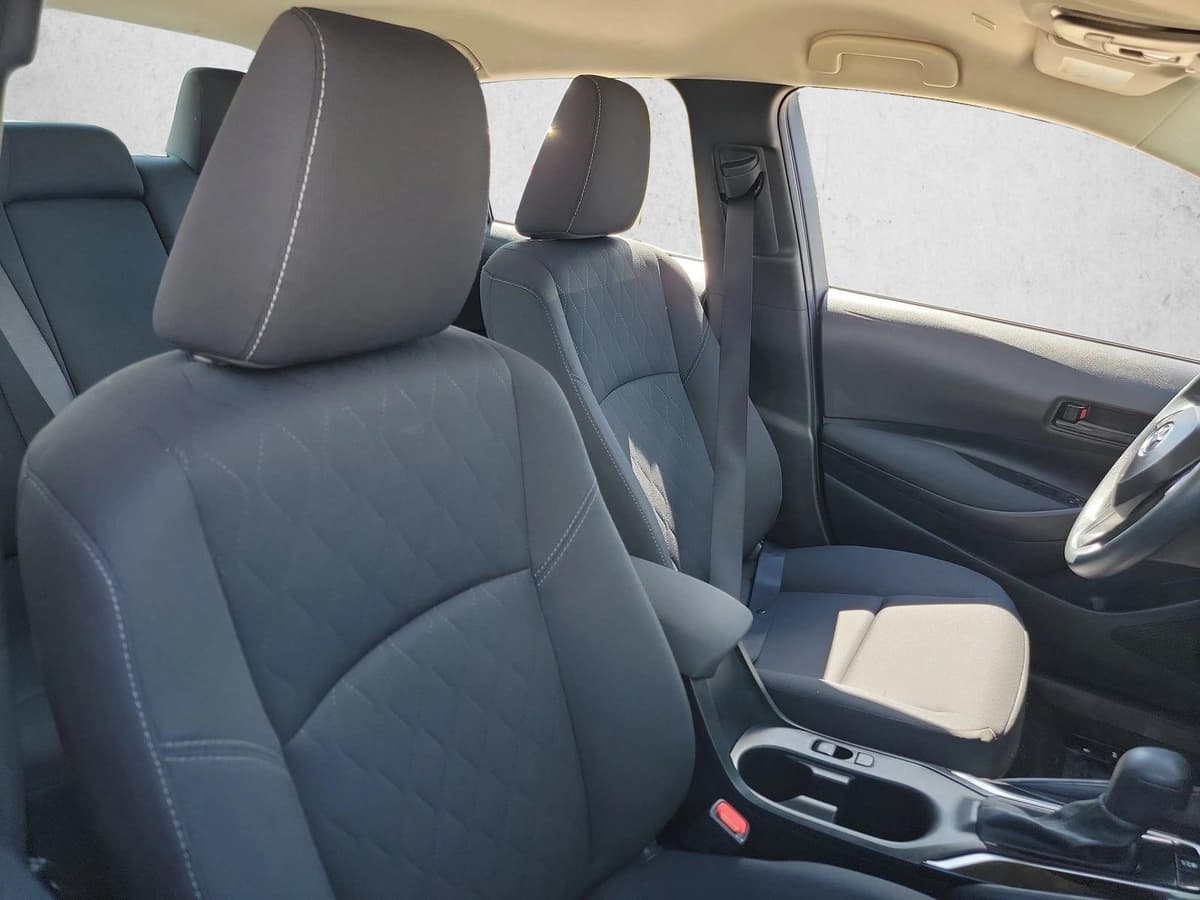 2025 Toyota Corolla - Image 15