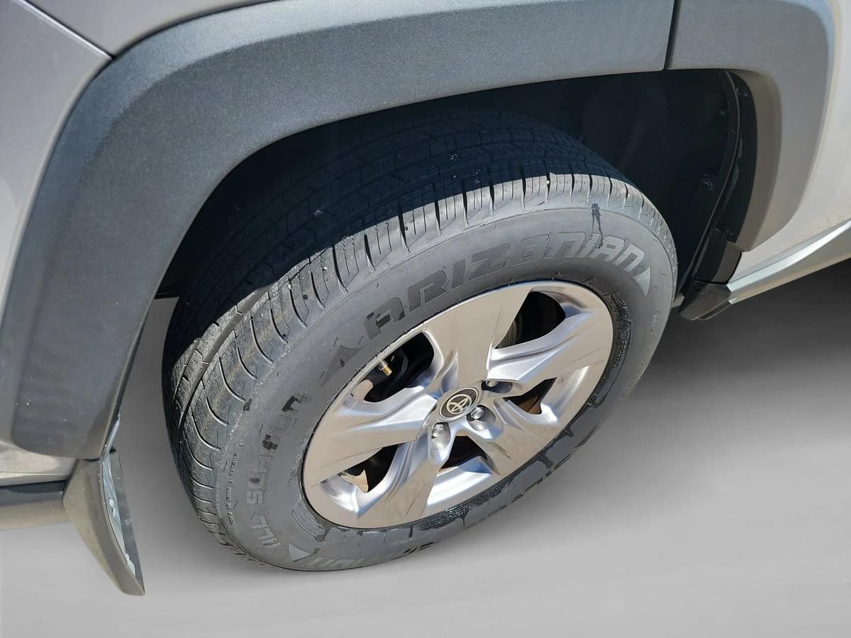 2023 Toyota RAV4 - Image 10