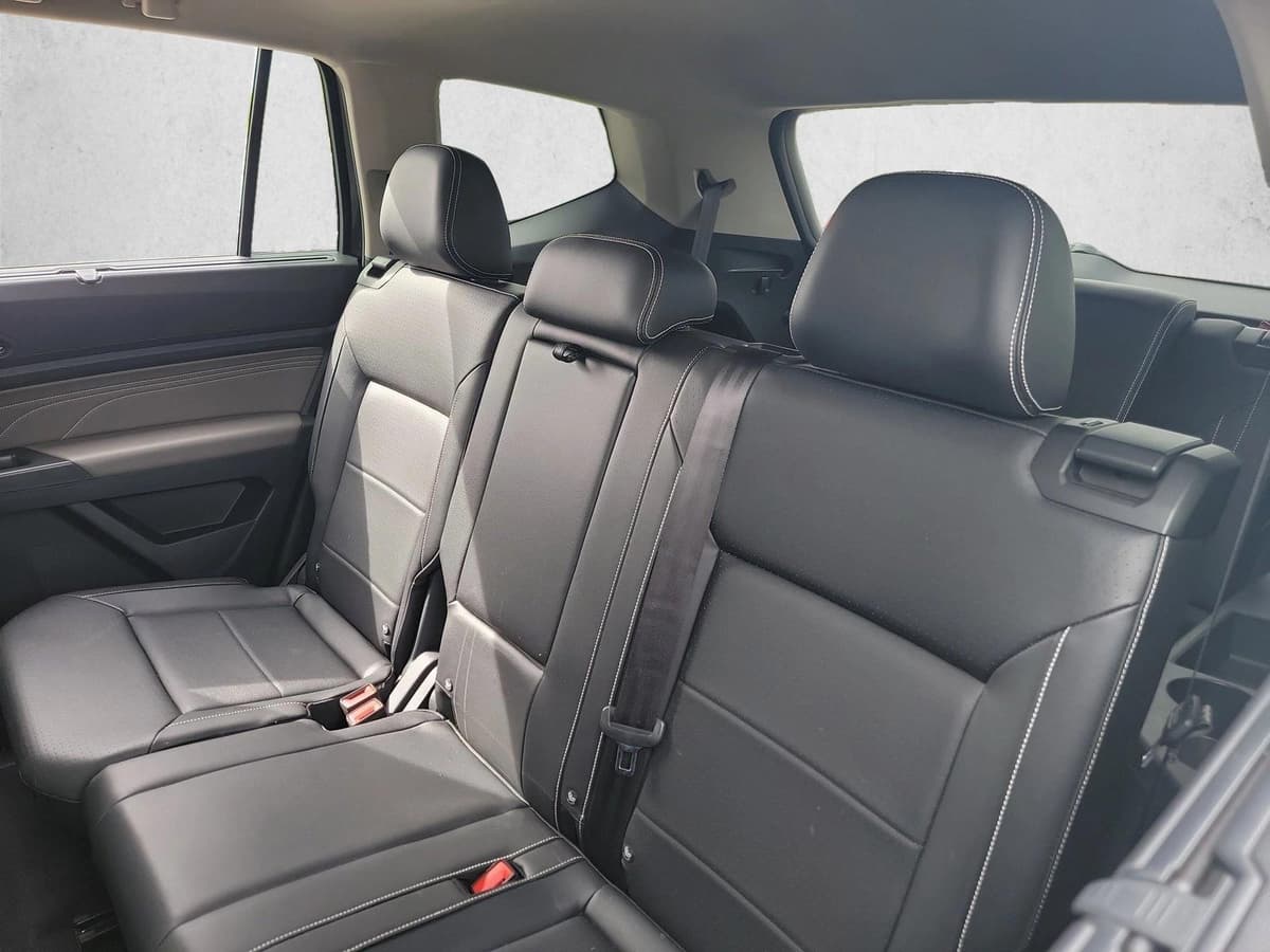2022 Volkswagen Atlas - Image 11