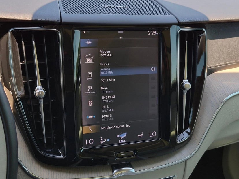 2021 Volvo XC60 - Image 8