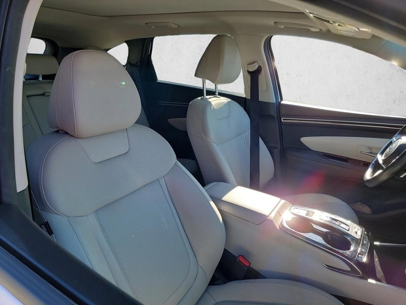 2023 Hyundai Tucson Hybrid - Image 12
