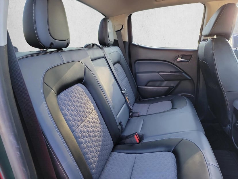 2015 Chevrolet Colorado - Image 13