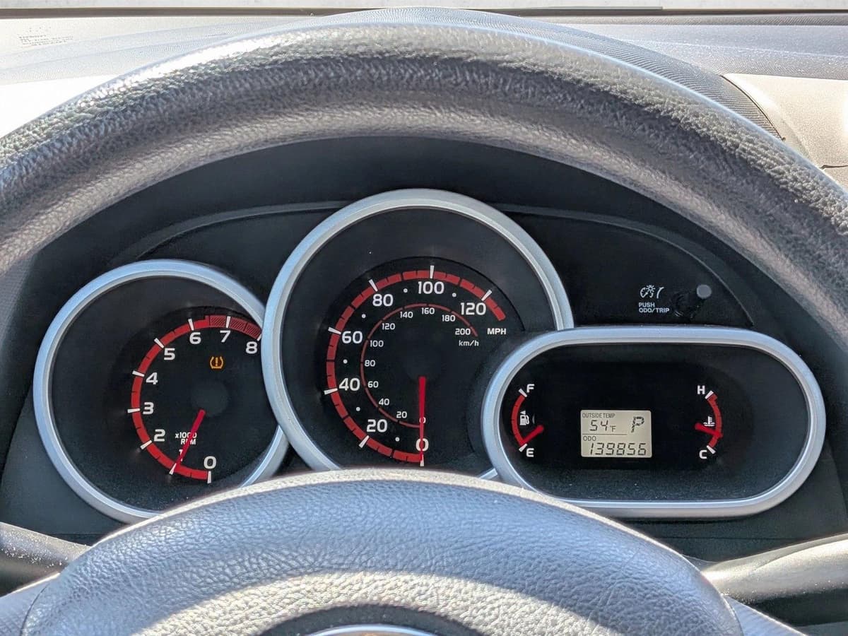 2009 Toyota Matrix - Image 11