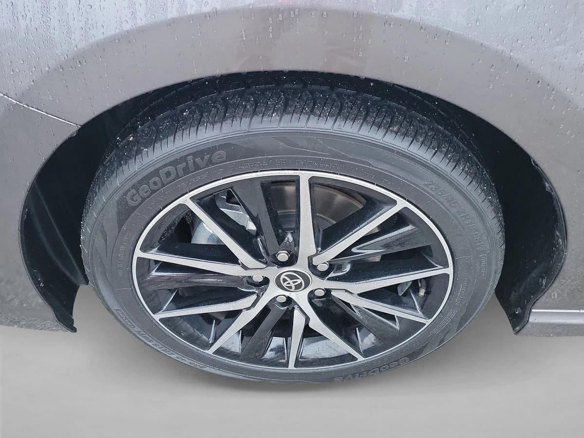 2024 Toyota Camry - Image 9