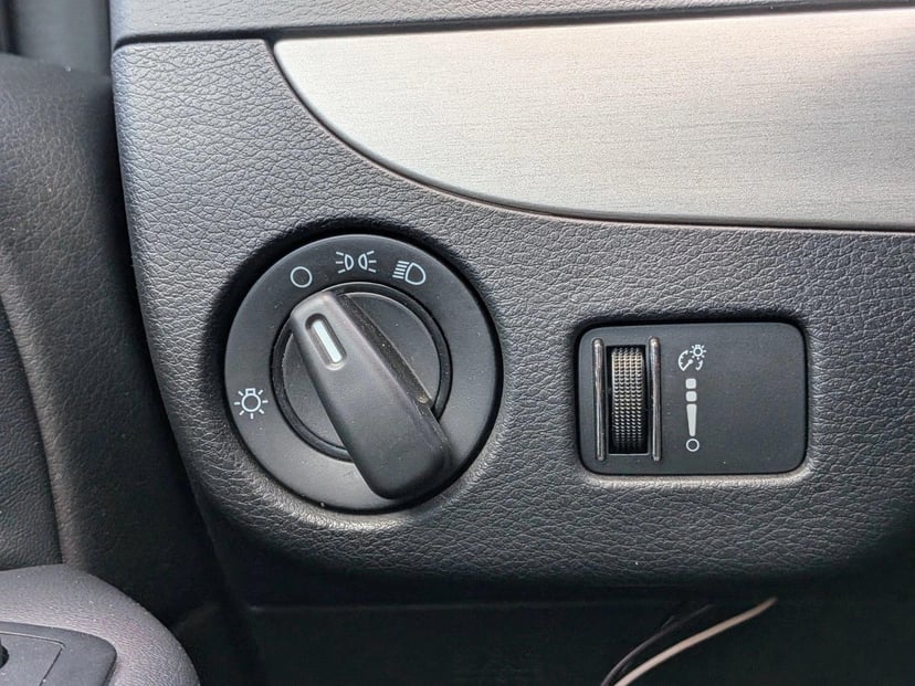 2015 Dodge Grand Caravan - Image 12