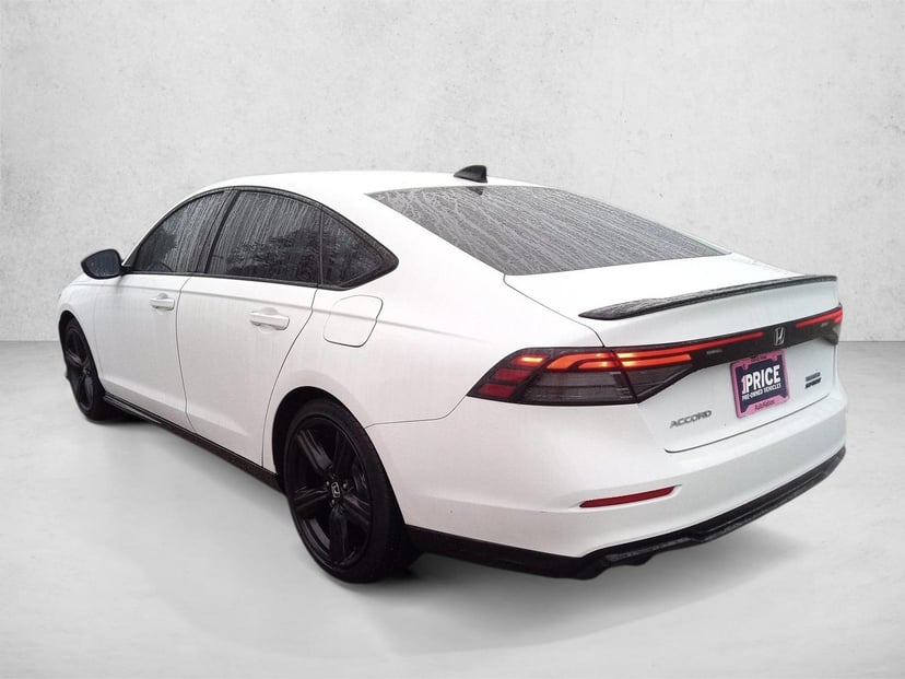 2023 Honda Accord Hybrid - Image 7