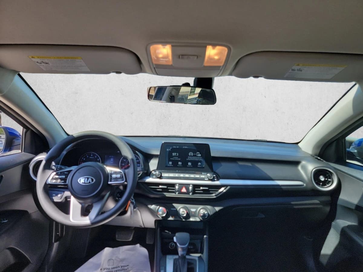 2020 Kia Forte - Image 17