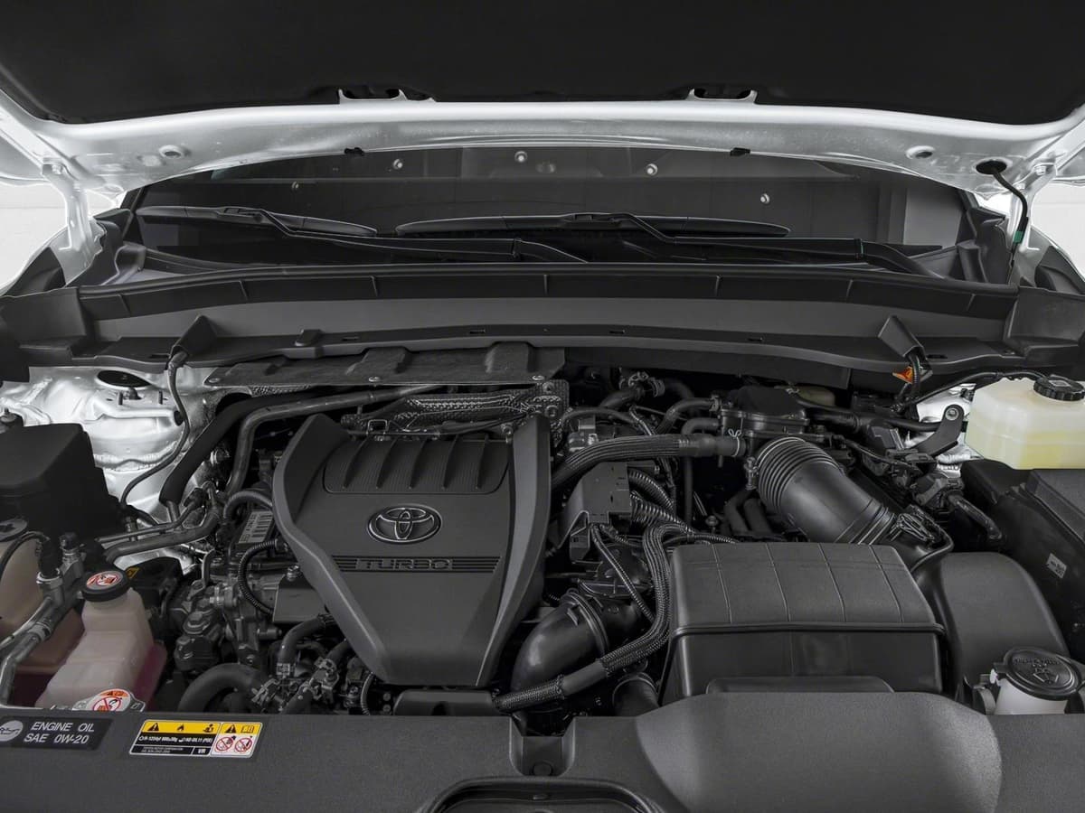 2026 Toyota Grand Highlander Hybrid - Image 8