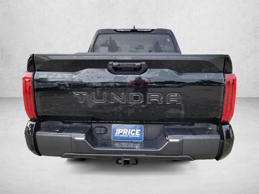 2023 Toyota Tundra - Image 6
