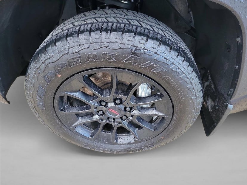 2025 Toyota Tundra - Image 9
