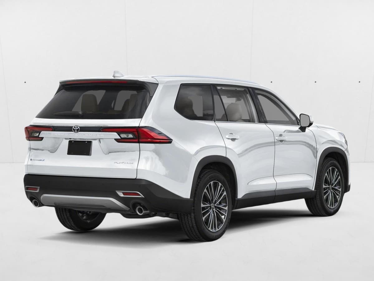 2026 Toyota Grand Highlander Hybrid - Image 2