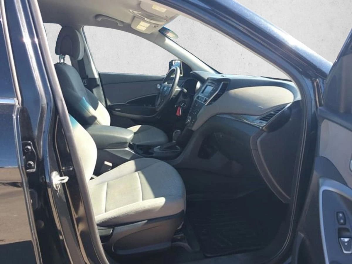 2018 Hyundai Santa Fe Sport - Image 19