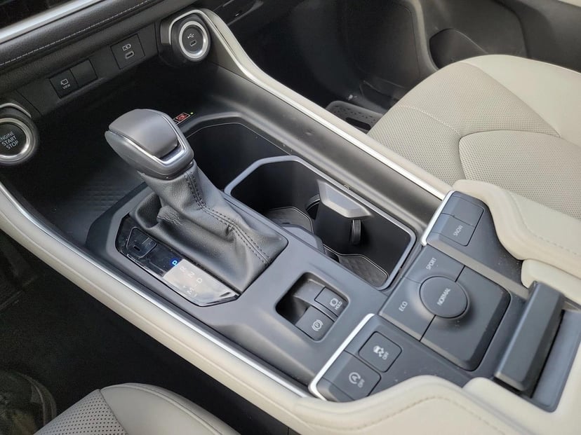 2025 Toyota Grand Highlander - Image 24