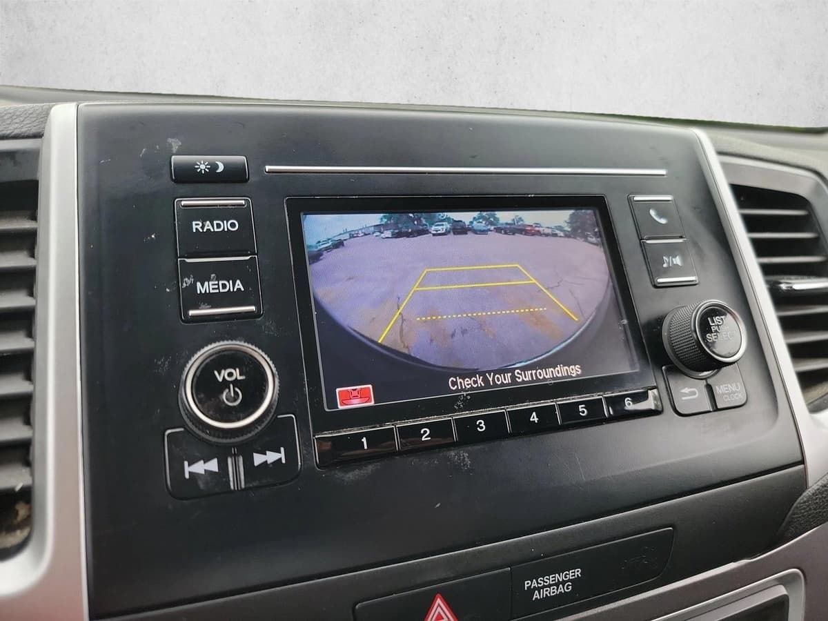 2019 Honda Ridgeline - Image 19