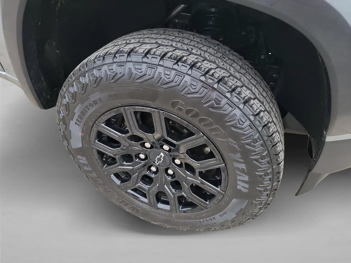 2024 Chevrolet Colorado - Image 5