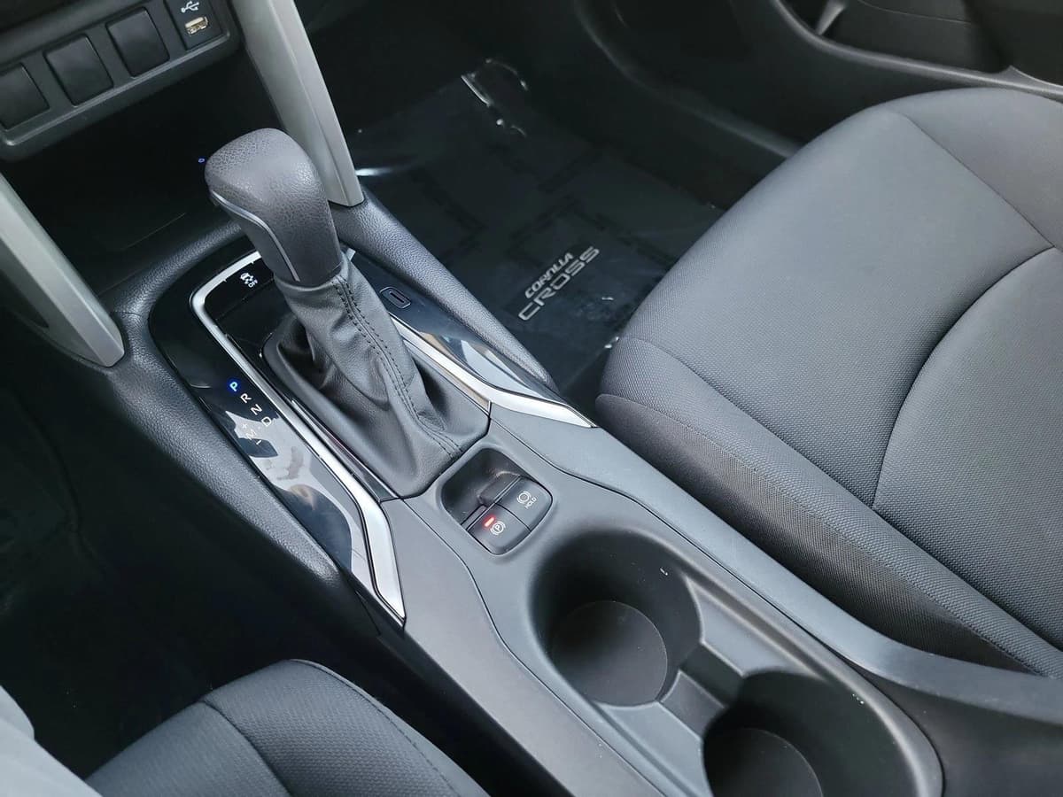 2022 Toyota Corolla Cross - Image 23