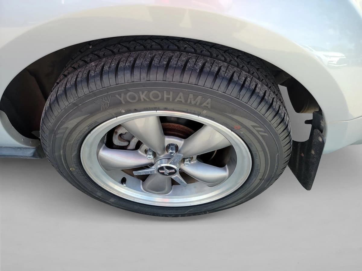 2007 Ford Mustang - Image 12