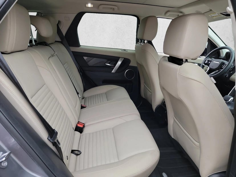 2025 Land Rover Discovery Sport - Image 16
