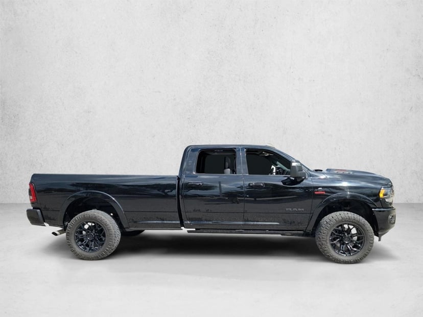 2024 Ram 3500 - Image 4