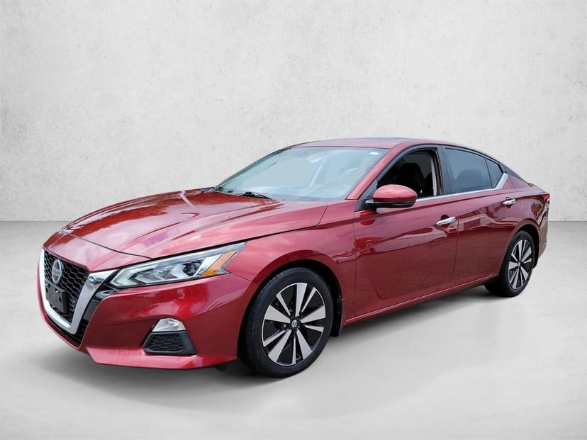 2021 Nissan Altima - Image 1