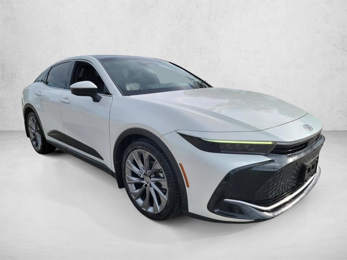 2023 Toyota Crown - Image 3