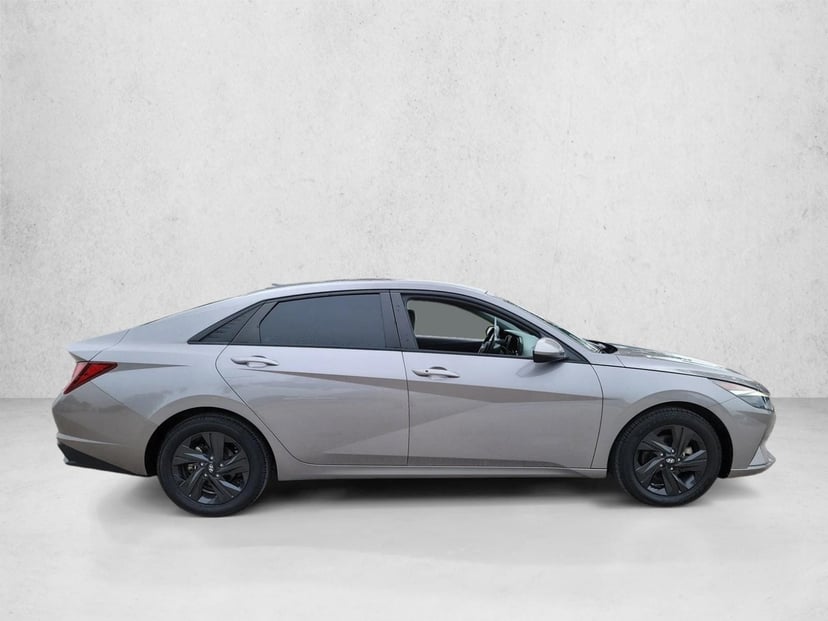2023 Hyundai Elantra - Image 1