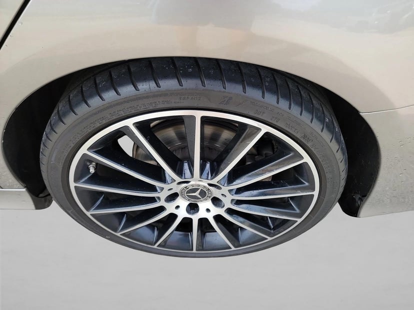 2019 Mercedes-Benz C-Class - Image 12