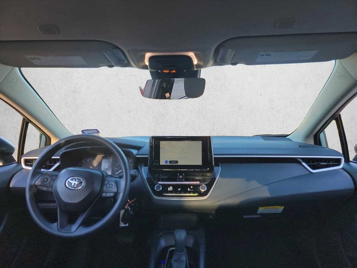 2025 Toyota Corolla - Image 18