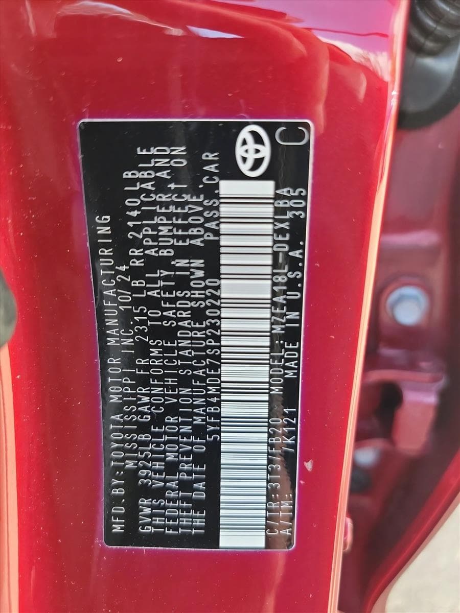 2025 Toyota Corolla - Image 21