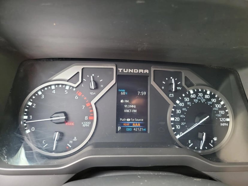2023 Toyota Tundra - Image 20
