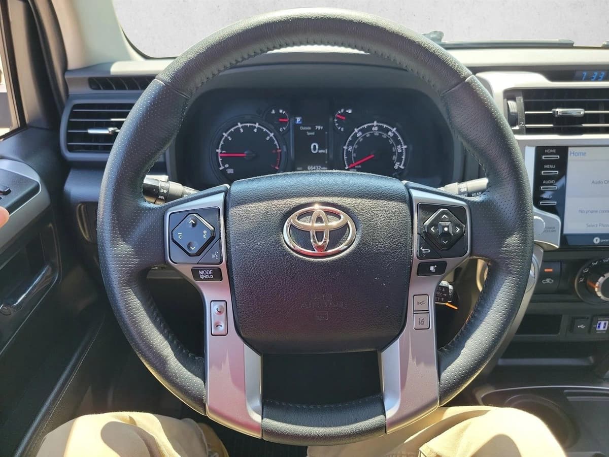 2020 Toyota 4Runner - Image 19