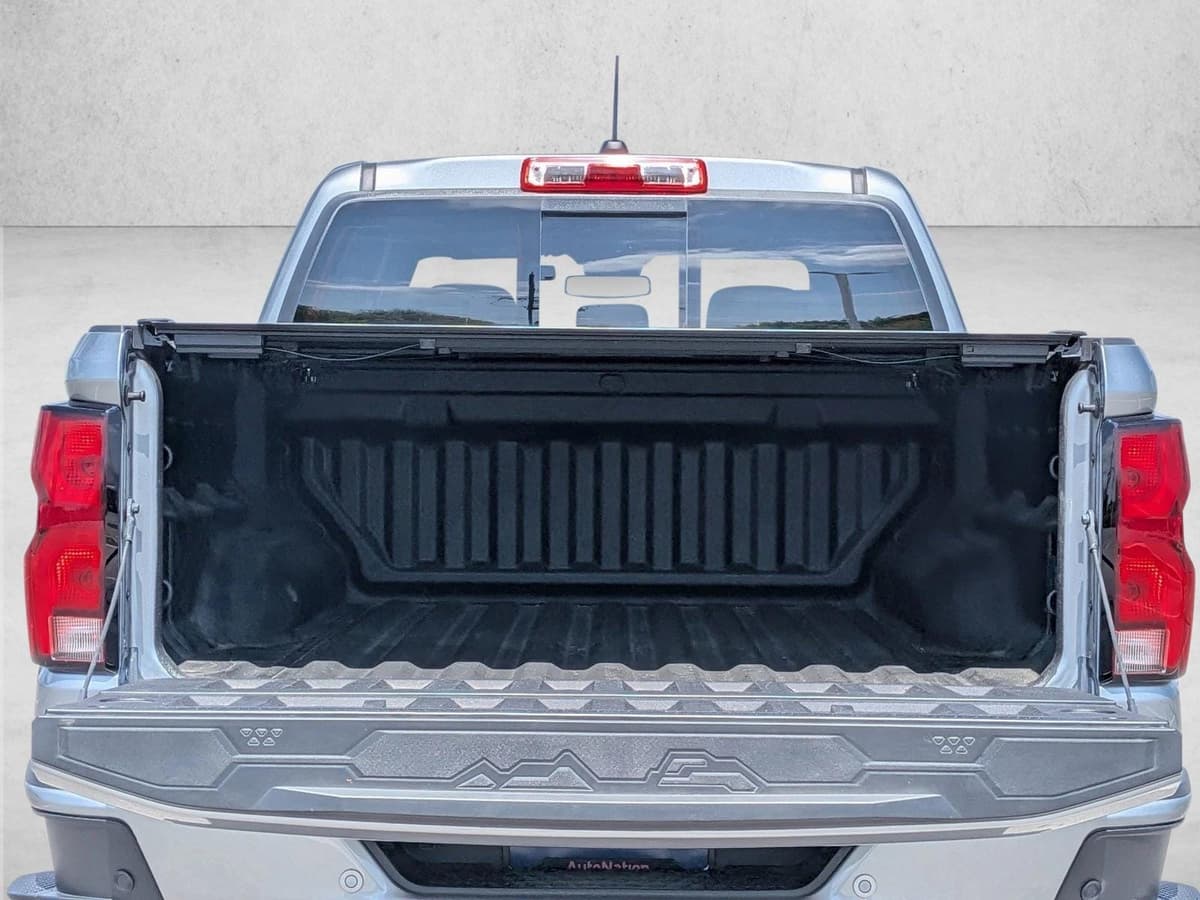 2024 Chevrolet Colorado - Image 7