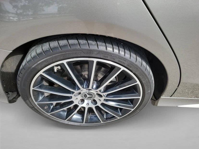 2019 Mercedes-Benz C-Class - Image 11