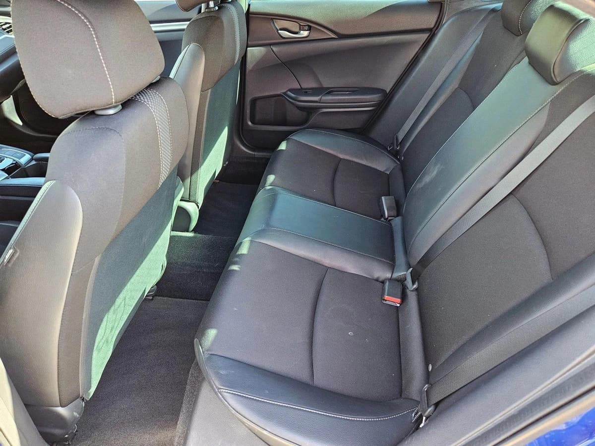 2019 Honda Civic - Image 17