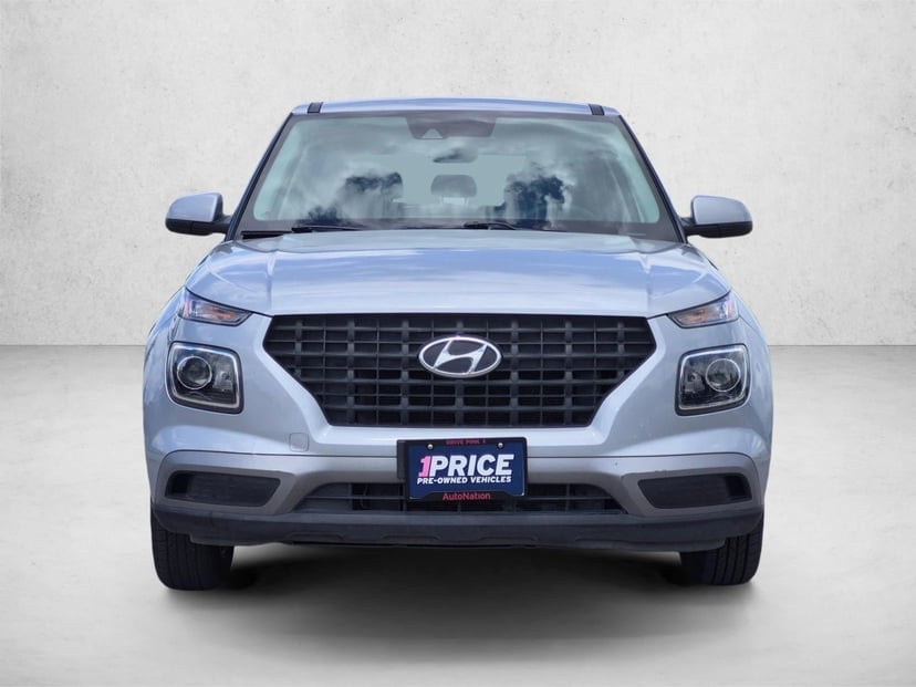 2021 Hyundai Venue - Image 2