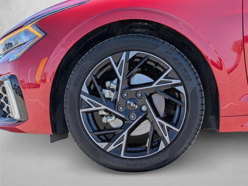 2025 Kia K5 - Image 24
