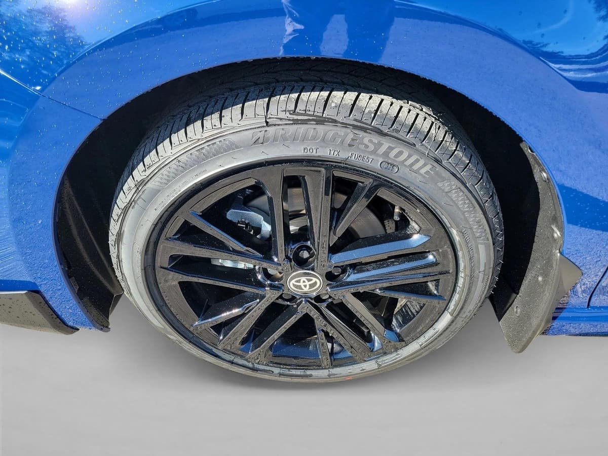 2026 Toyota Camry - Image 9