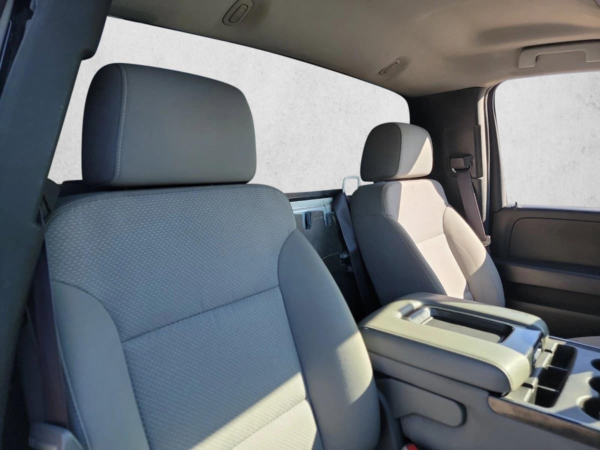 2017 Chevrolet Silverado 1500 - Image 13