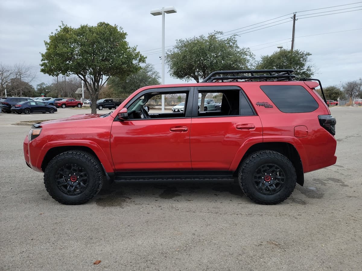 2020 Toyota 4Runner - Image 8