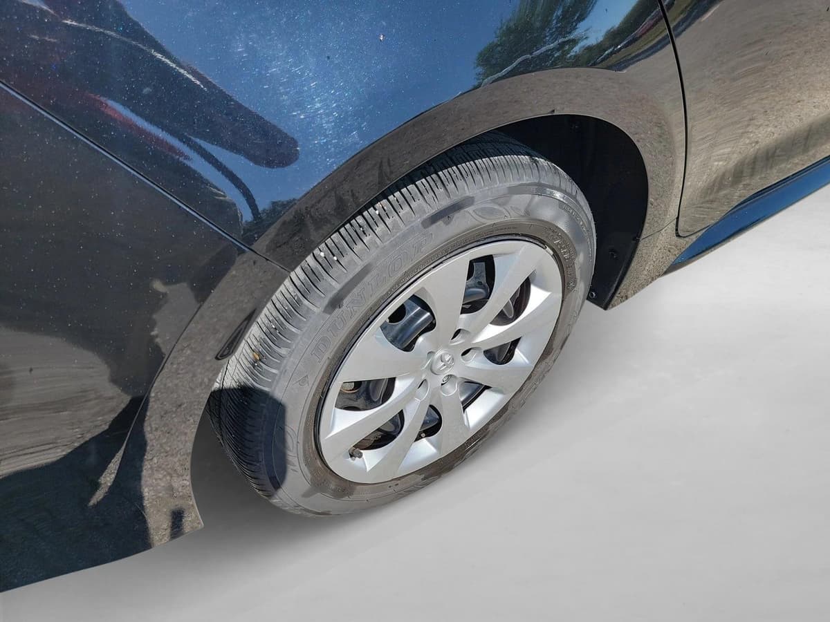 2023 Toyota Corolla - Image 11