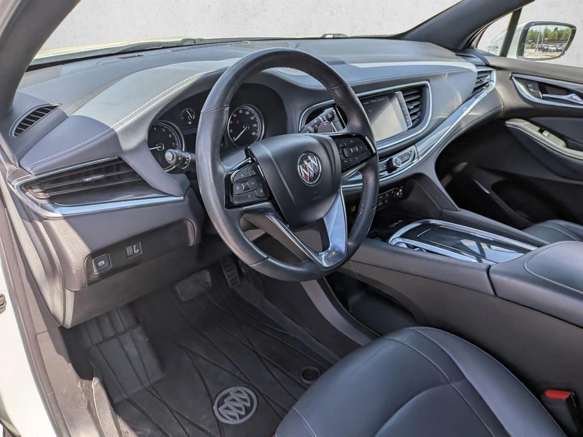 2022 Buick Enclave - Image 10