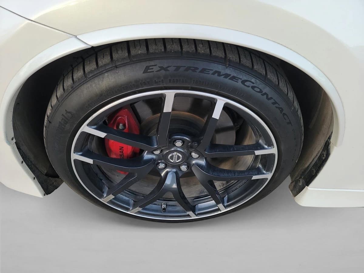 2020 Nissan 370Z - Image 9