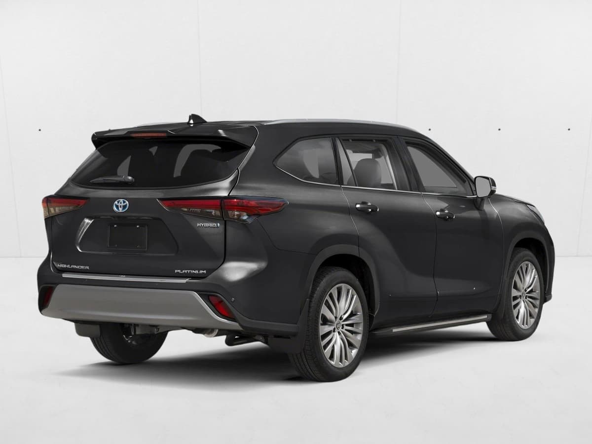2026 Toyota Highlander Hybrid - Image 2