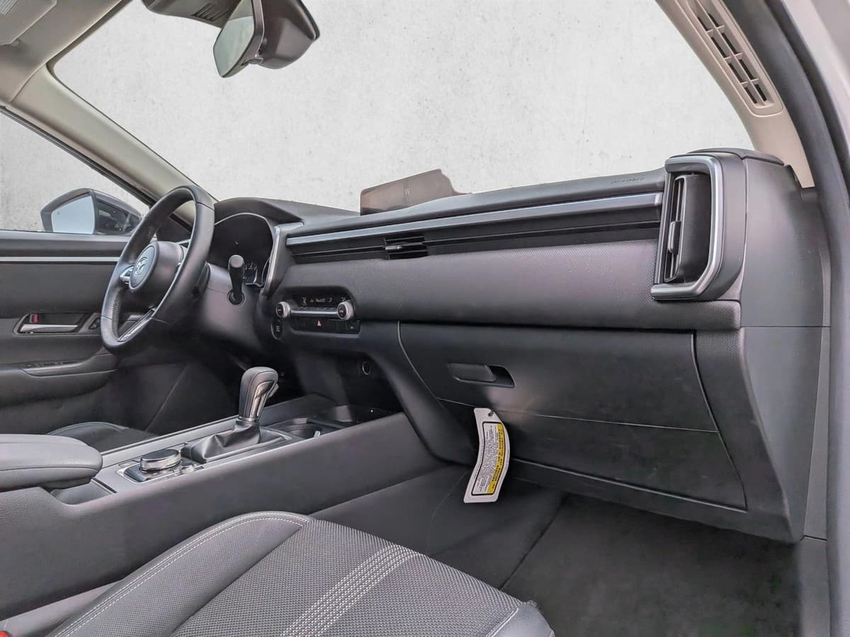 2023 Mazda CX-50 - Image 22